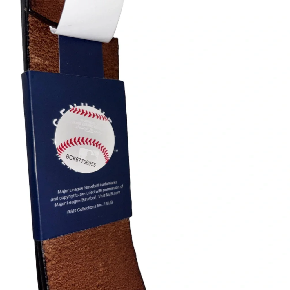 New York Yankees Brown Leather Belt Logo Embossed Size XL Officially Licensed